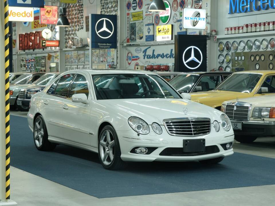 Bild 6/50 von Mercedes-Benz E 500 (2007)