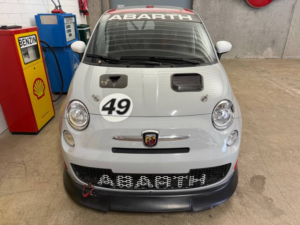 Image 4/17 of Abarth 695 Assetto Corse Evoluzione (2010)