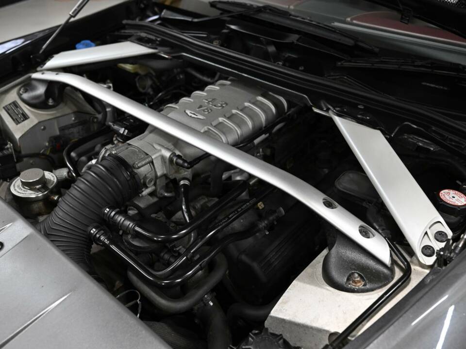 Image 44/50 de Aston Martin V8 Vantage (2006)