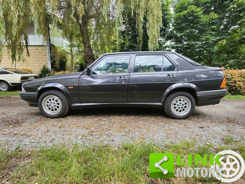 Afbeelding 9/9 van Alfa Romeo 75 2.0 Twin Spark (1991)