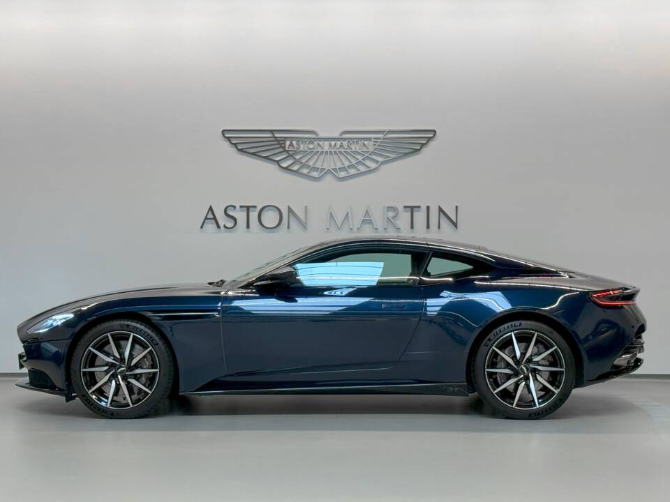 Afbeelding 4/26 van Aston Martin DB 11 V8 (2018)