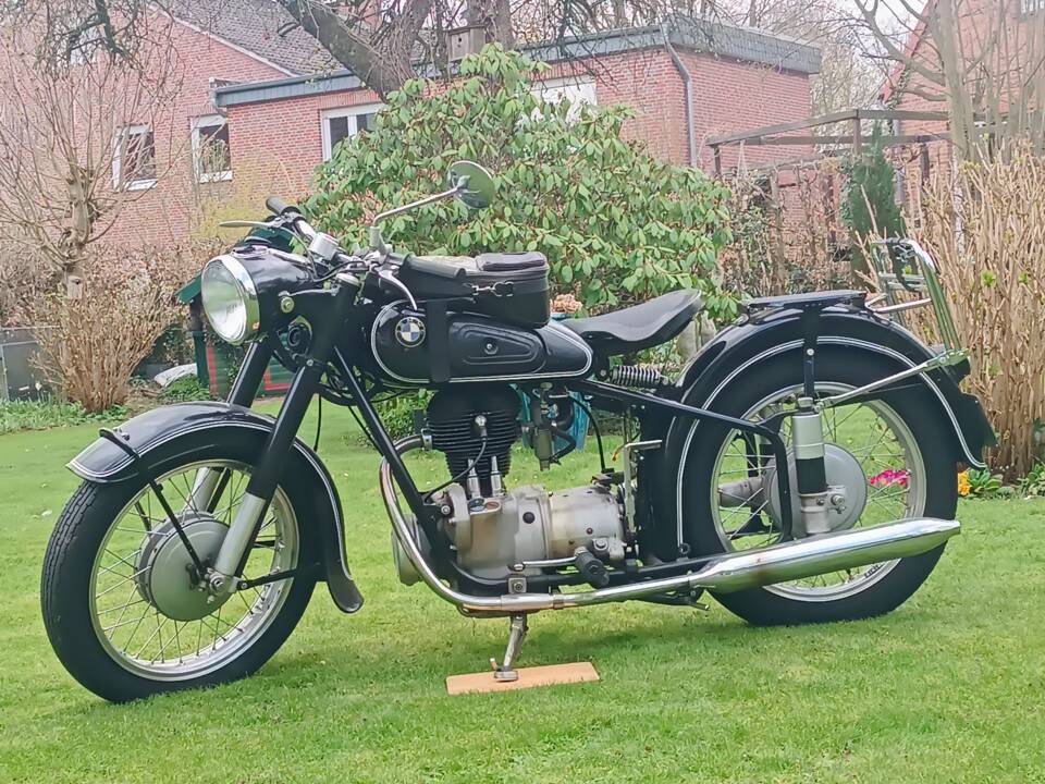 Image 5/16 of BMW R 25/3 (1955)