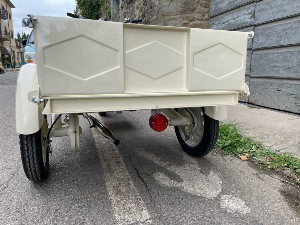 Immagine 4/8 di Omer Minicar (1970)