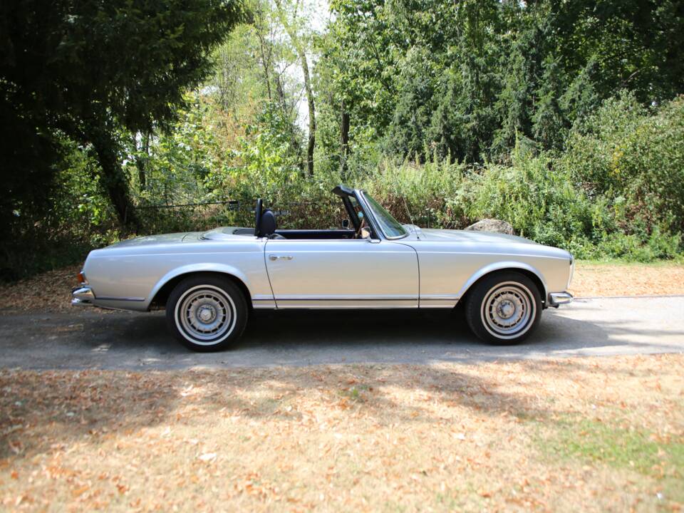 Image 14/37 of Mercedes-Benz 280 SL (1969)