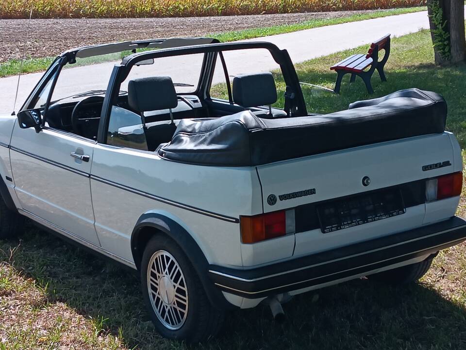 Bild 2/55 von Volkswagen Golf I Cabrio 1.8 (1985)