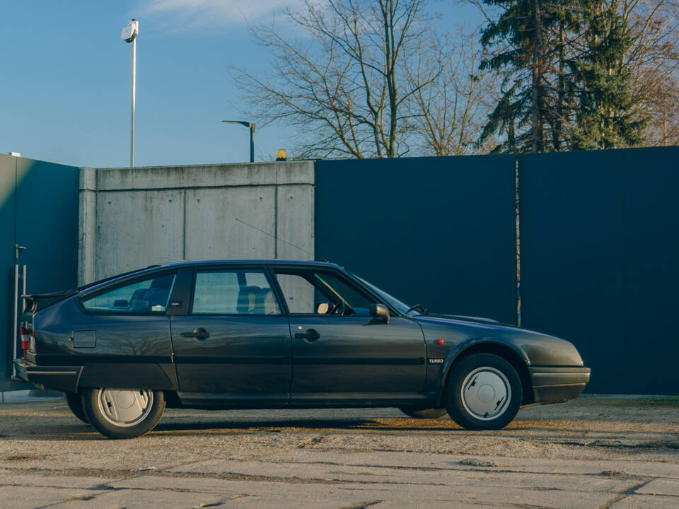 Image 10/74 of Citroën CX 25 GTI Turbo 2 (1988)