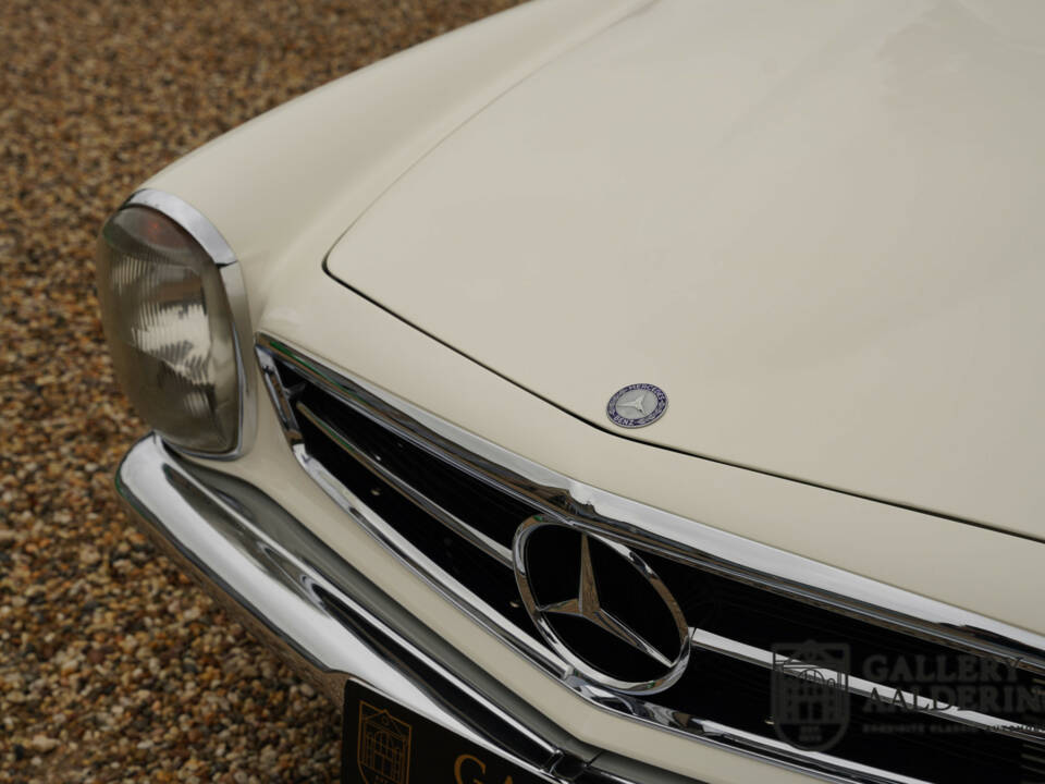 Image 24/50 de Mercedes-Benz 280 SL (1970)