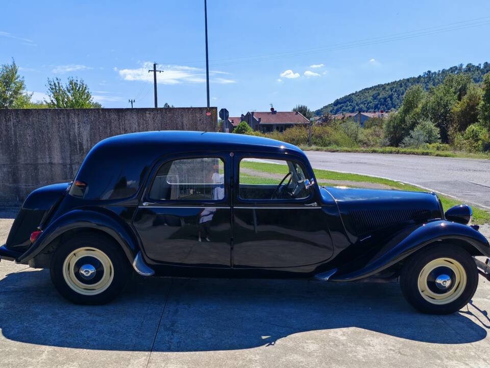 Image 12/47 of Citroën Traction Avant 11 B (1955)