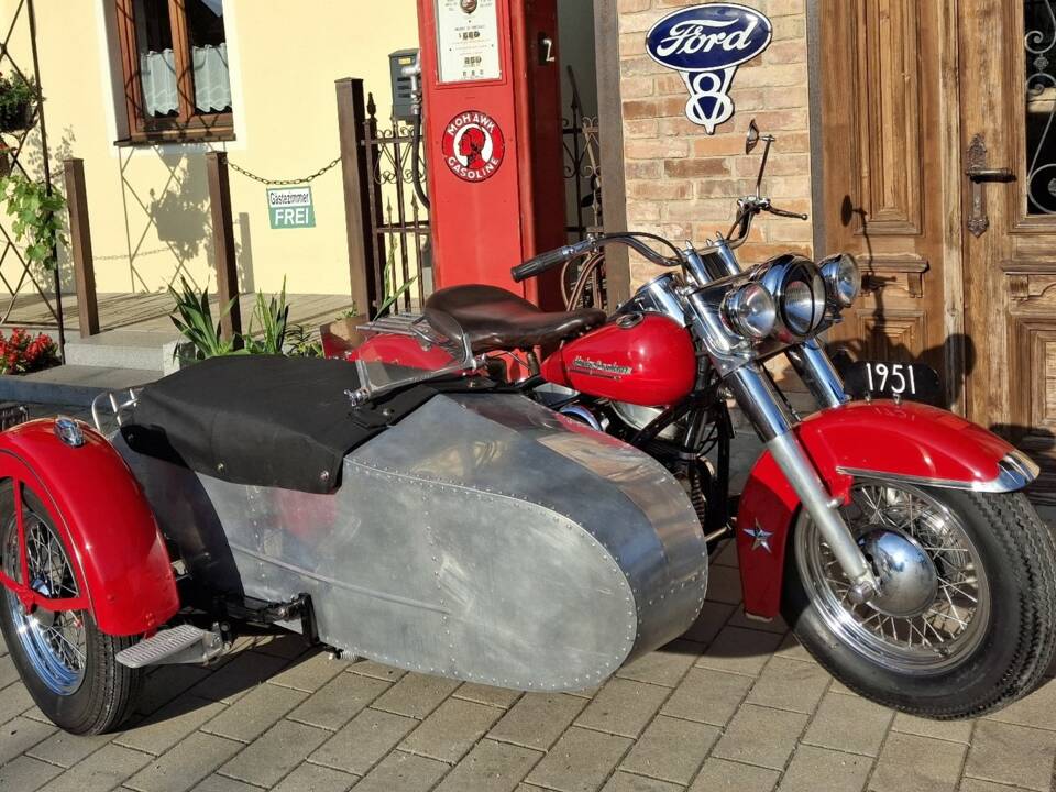 Immagine 4/14 di Harley-Davidson FL Hydra Glide (1951)
