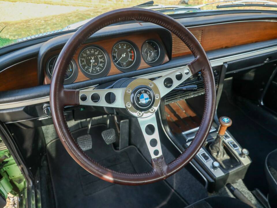 Image 42/50 of BMW 3.0 CSi (1973)