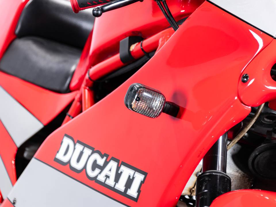 Immagine 17/46 di Ducati DUMMY (1989)