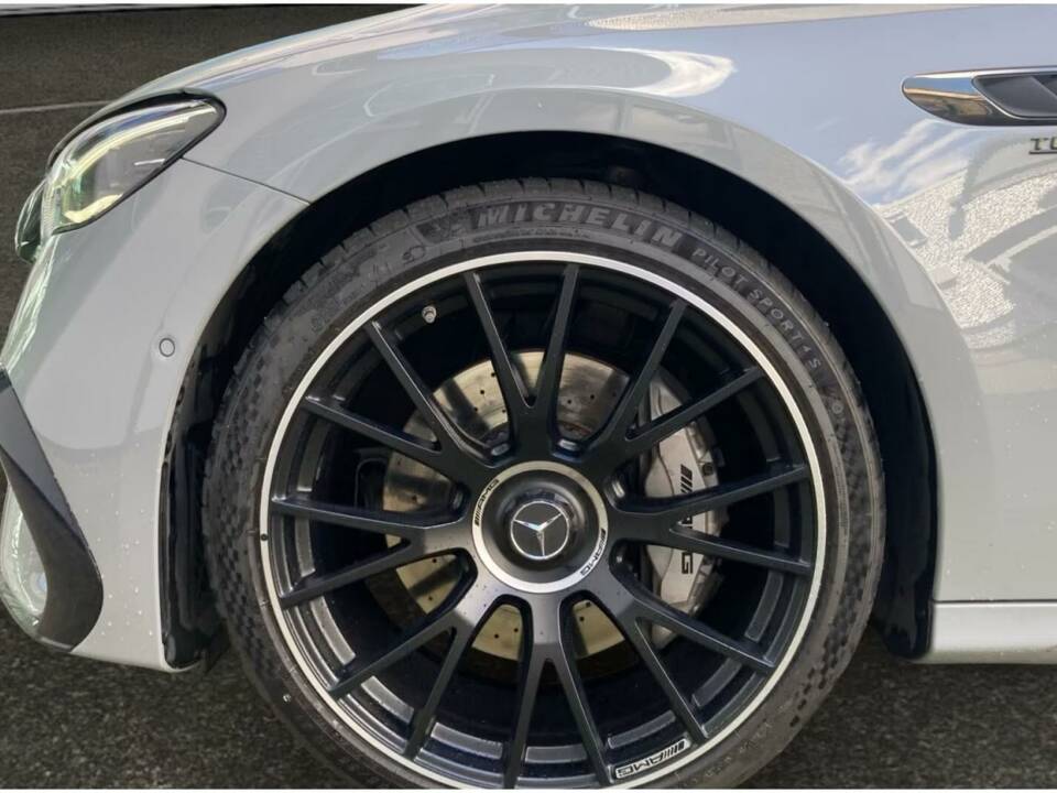 Image 11/11 of Mercedes-Benz E 53 AMG Hybrid 4MATIC (2025)