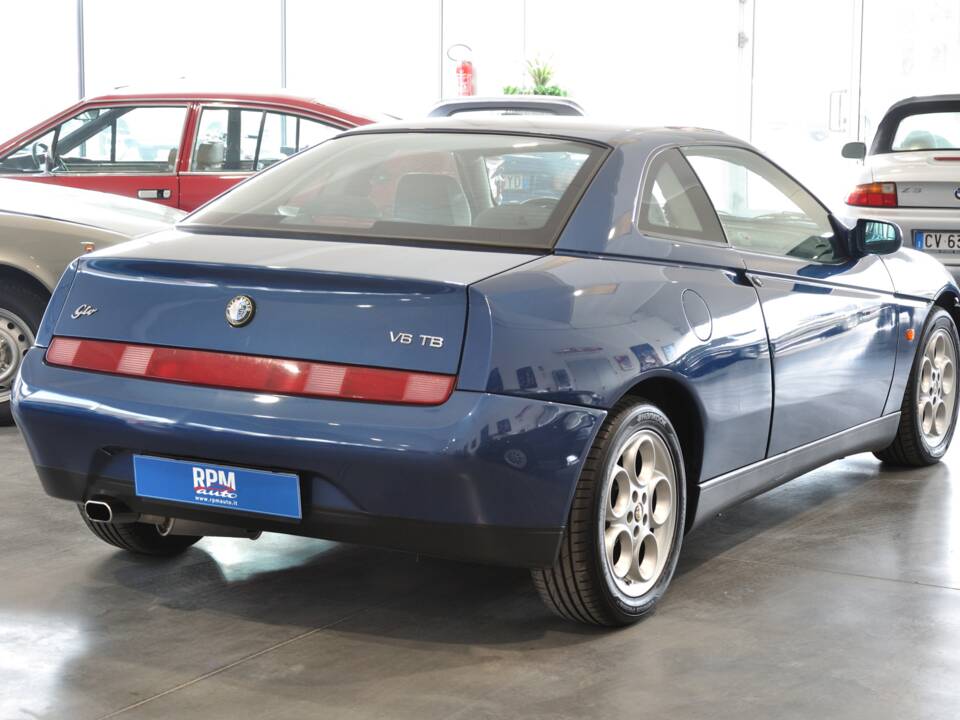 Image 6/17 of Alfa Romeo GTV 2.0 V6 Turbo (1995)