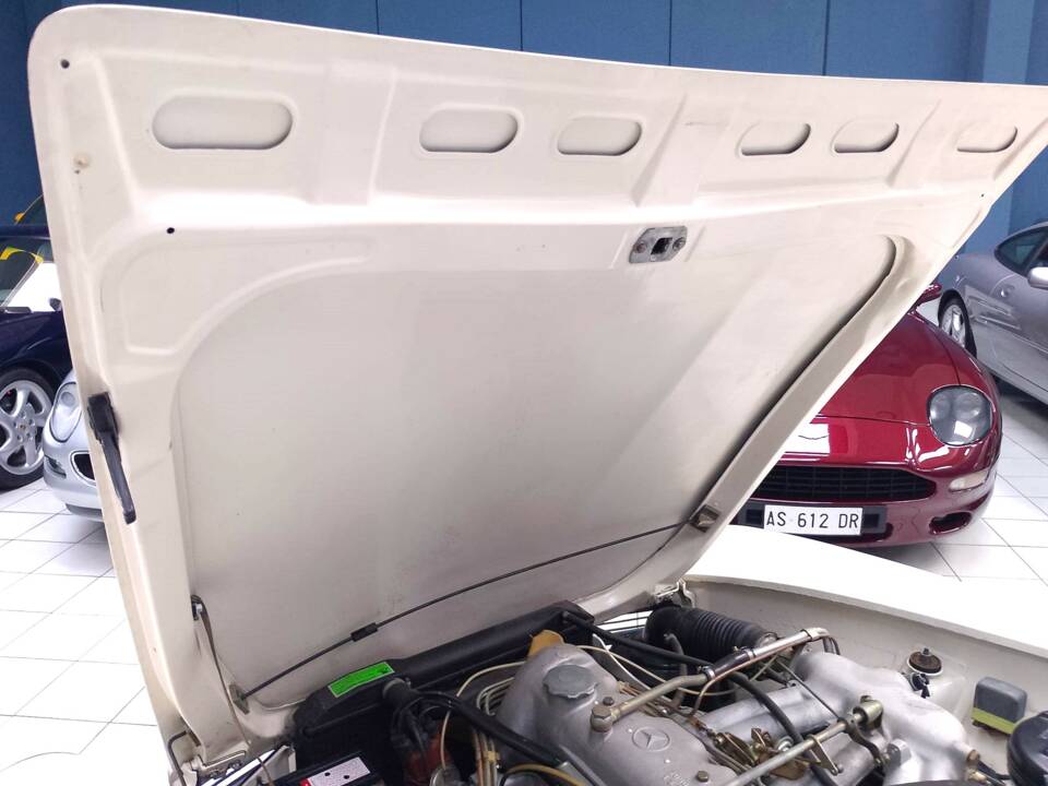 Bild 66/79 von Mercedes-Benz 230 SL (1965)