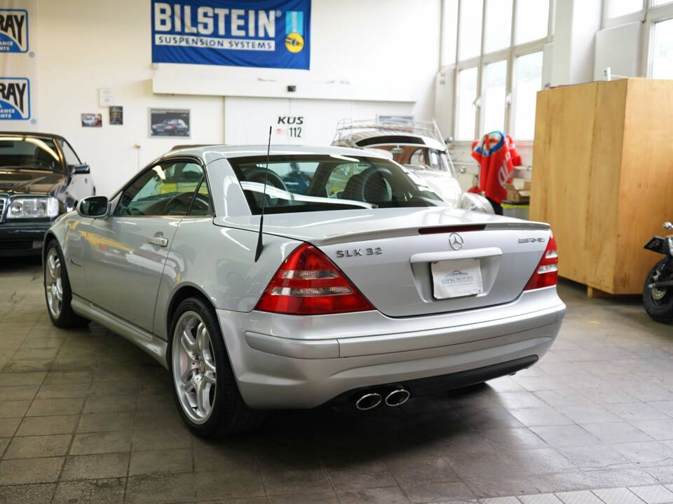 Immagine 9/50 di Mercedes-Benz SLK 32 AMG (2002)