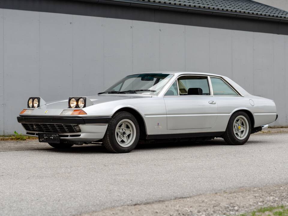 Bild 5/8 von Ferrari 400 GT&#x2F;4 2+2 (1977)