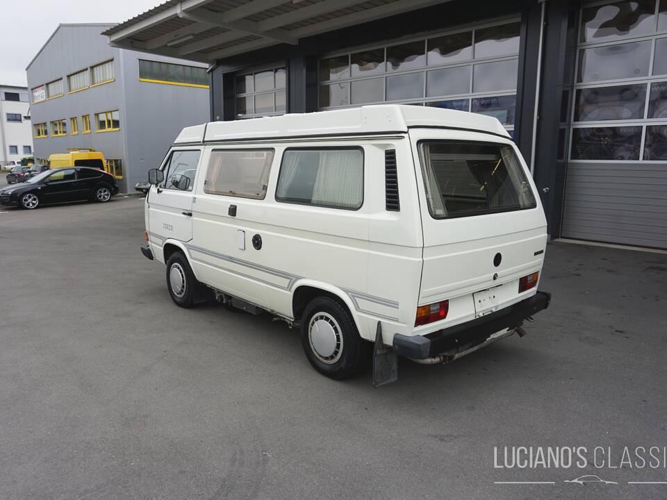 Afbeelding 4/64 van Volkswagen T3 Westfalia Joker 1.6 TD (1989)