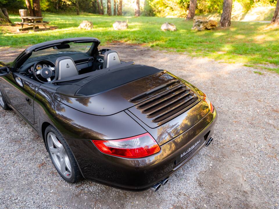 Bild 7/14 von Porsche 911 Carrera S (2007)