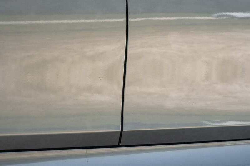 Bild 41/50 von BMW 550i (2006)