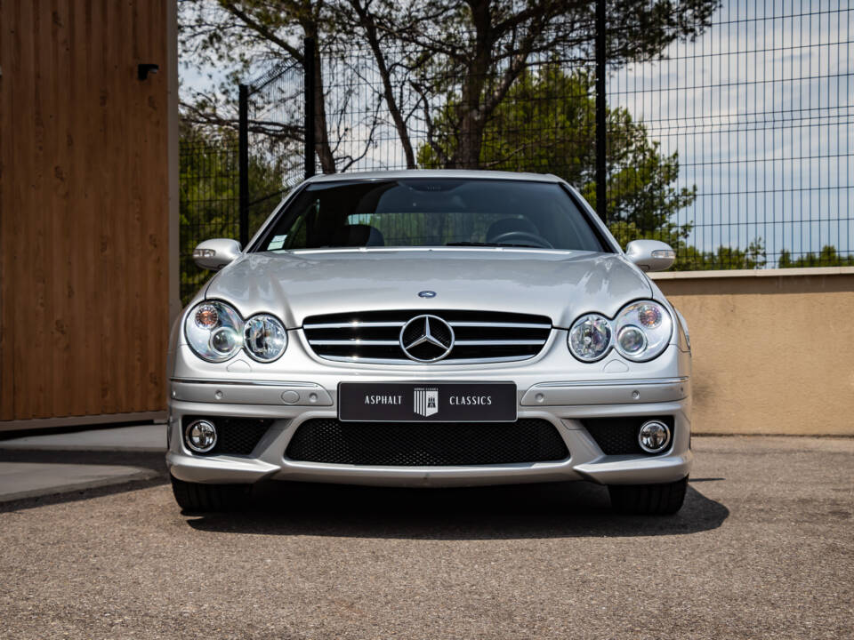 Image 5/50 of Mercedes-Benz CLK 63 AMG (2007)