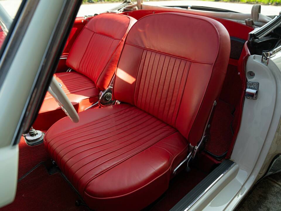 Afbeelding 49/50 van Mercedes-Benz 190 SL (1959)