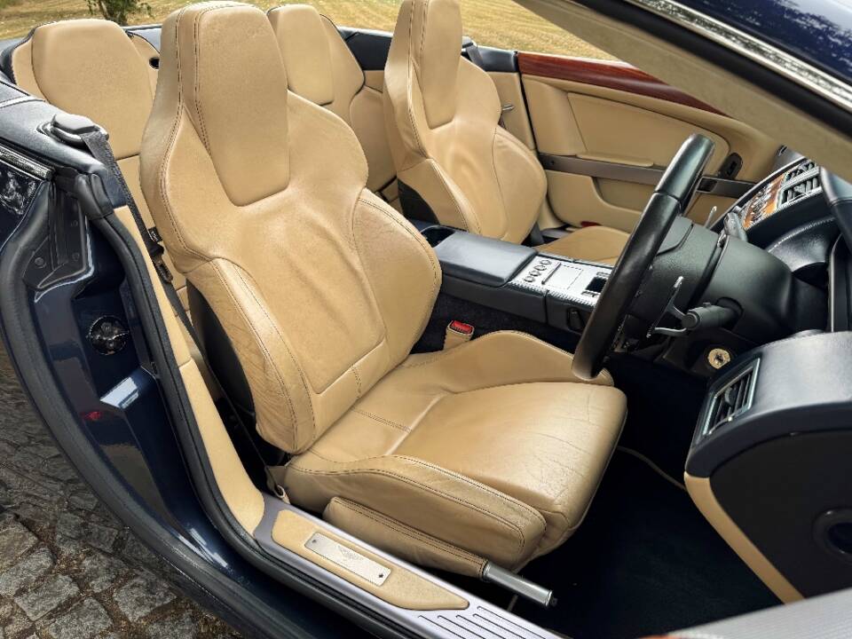 Bild 22/30 von Aston Martin DB 9 Volante (2006)