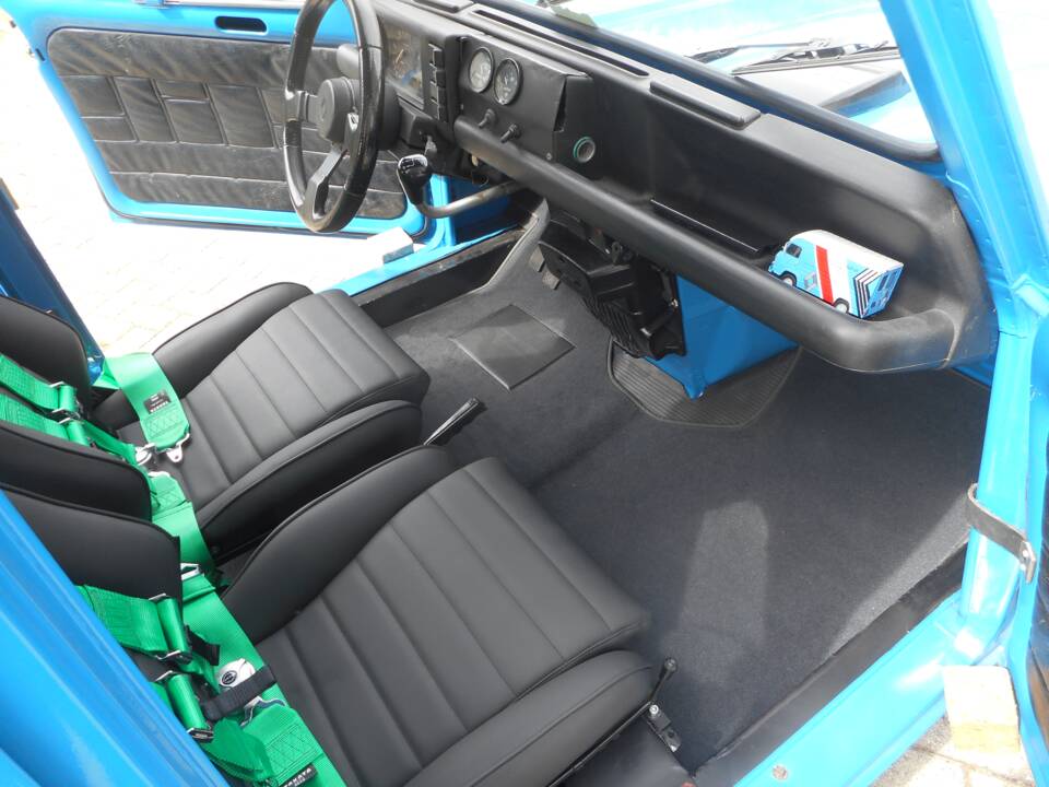 Image 15/98 de Renault R 4 TL (1984)