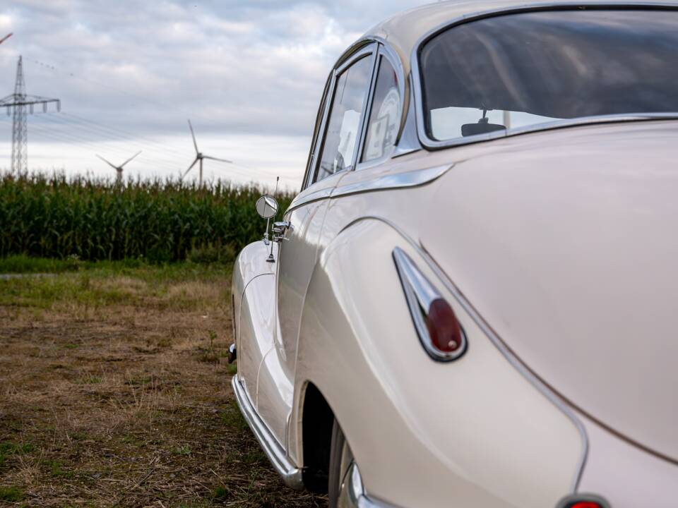 Afbeelding 15/19 van BMW 502 - 3.2 Litre (1961)
