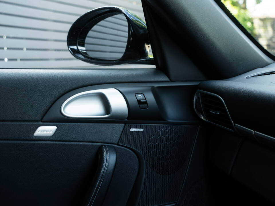 Imagen 34/51 de Porsche 911 Carrera 4 GTS (2012)