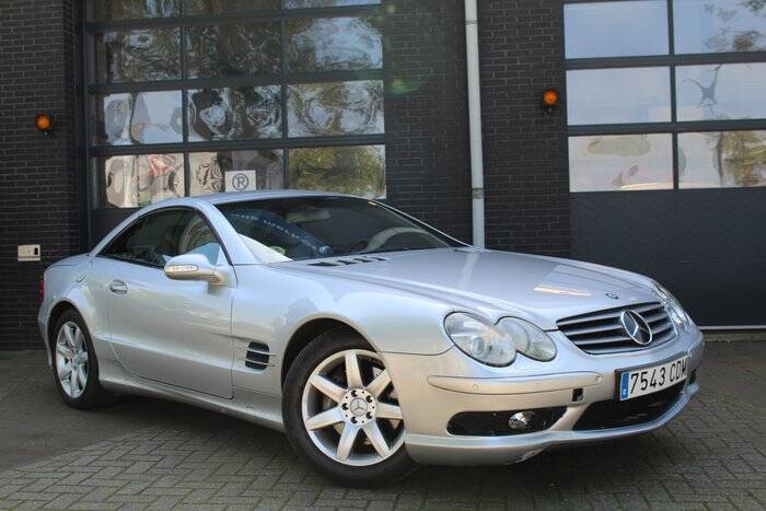 Immagine 1/7 di Mercedes-Benz SL 500 (2001)