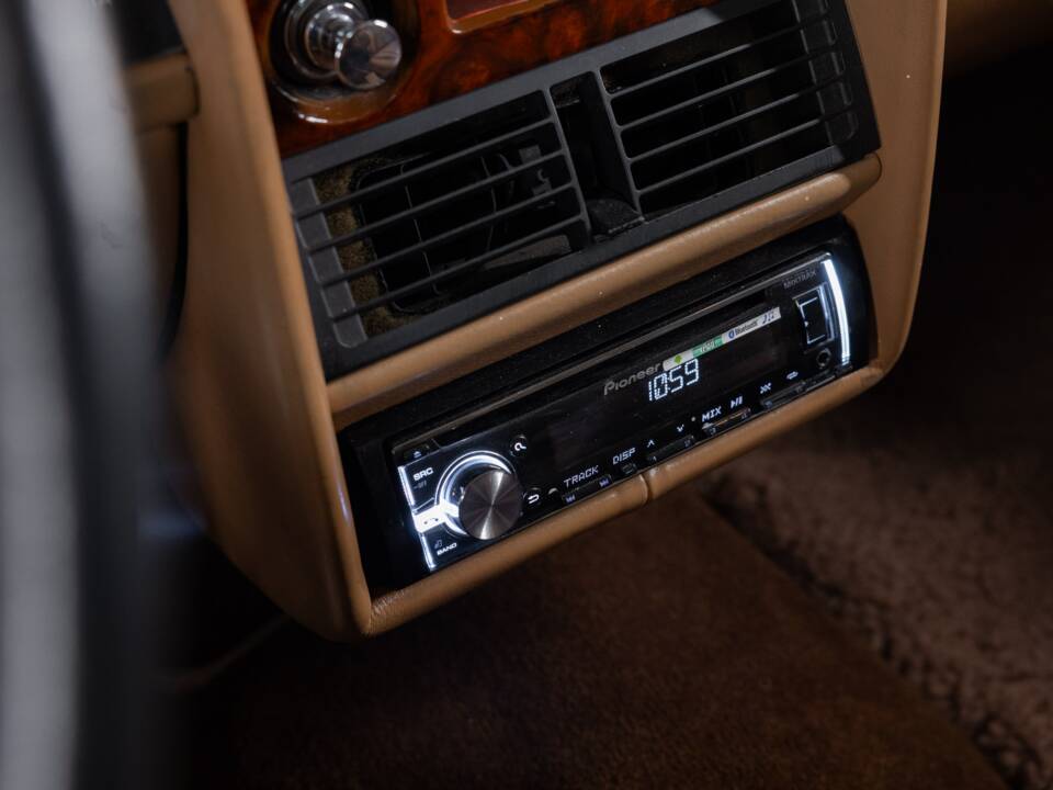 Immagine 16/32 di Rolls-Royce Silver Wraith II (1979)