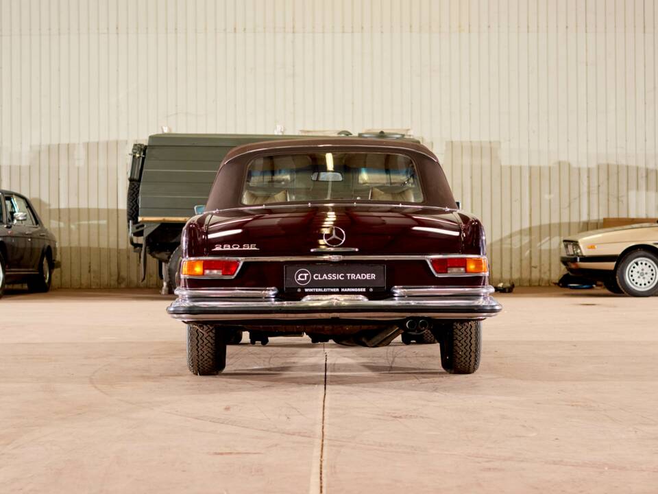 Bild 8/47 von Mercedes-Benz 280 SE (1970)