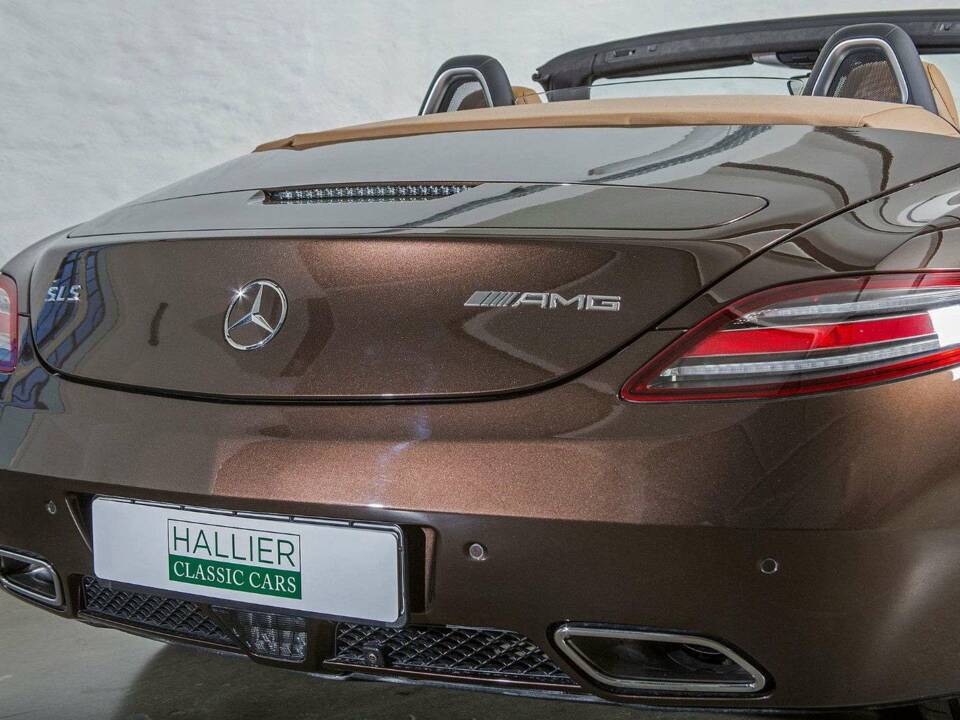 Image 3/20 of Mercedes-Benz SLS AMG Roadster (2011)