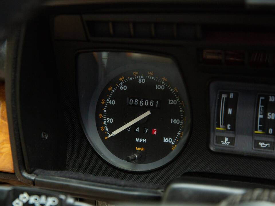 Immagine 31/40 di Jaguar XJ-S 3.6 (1988)