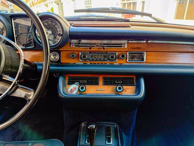 Bild 15/50 von Mercedes-Benz 280 SE 3,5 (1971)