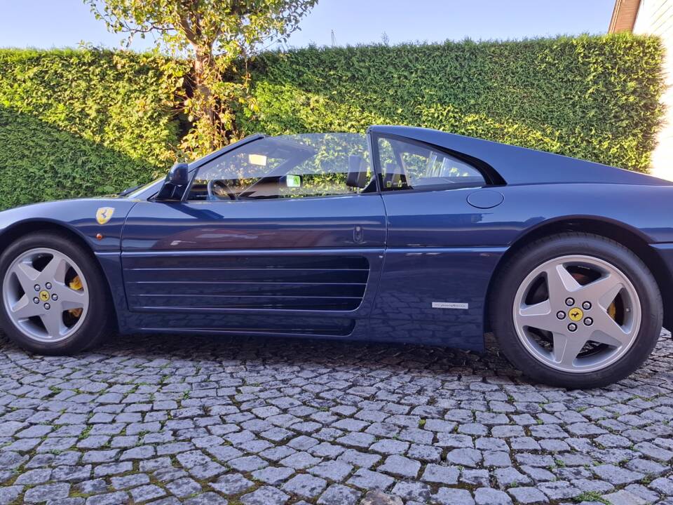 Immagine 29/37 di Ferrari 348 GTS (1994)