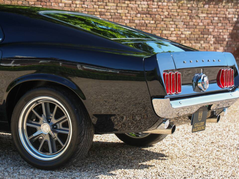 Image 43/50 of Ford Mustang 302 (1969)
