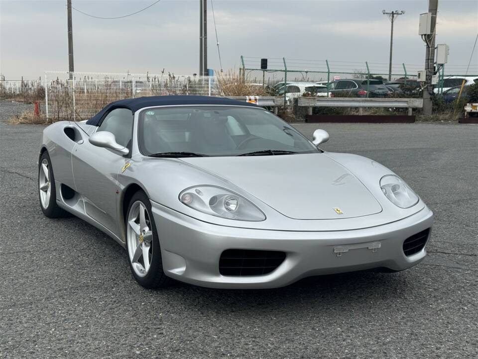 Immagine 1/44 di Ferrari 360 Spider (2004)
