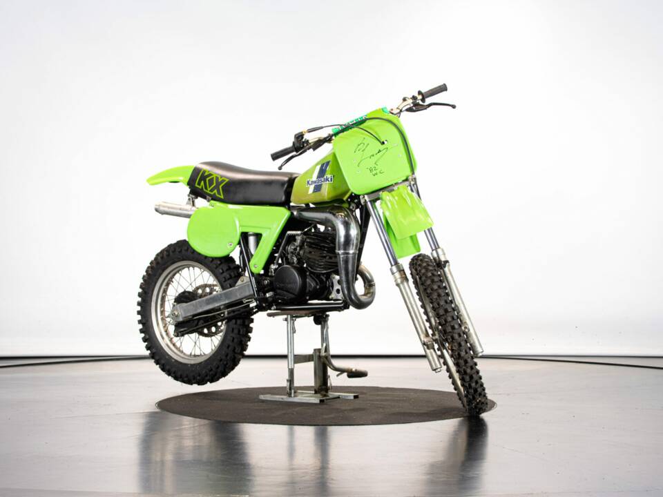 Image 6/40 de Kawasaki KX 250 (1980)