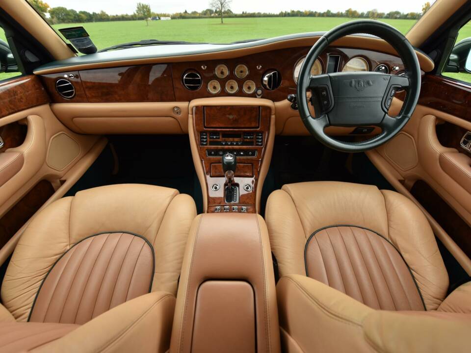 Immagine 41/50 di Bentley Arnage Green Label (1998)