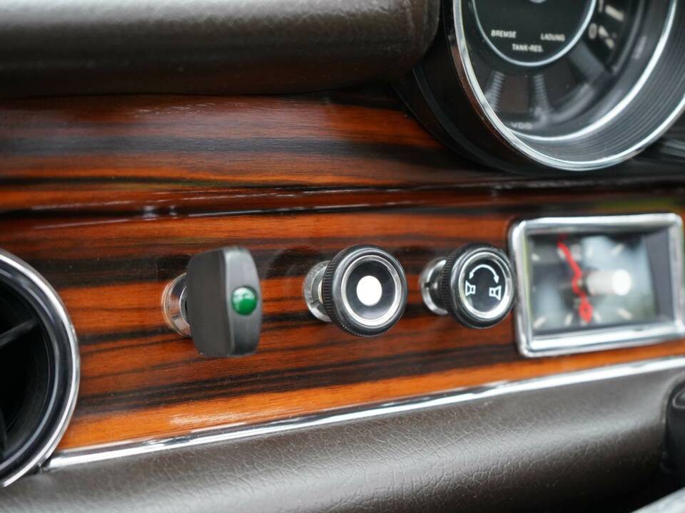 Afbeelding 52/89 van Mercedes-Benz 300 SEL 6.3 (1972)