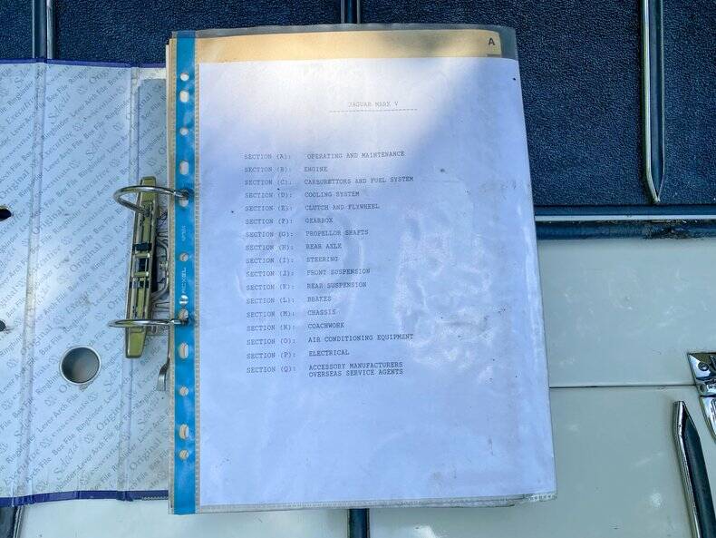 Image 42/50 of Jaguar Mk IV 3,5 Litre (1951)