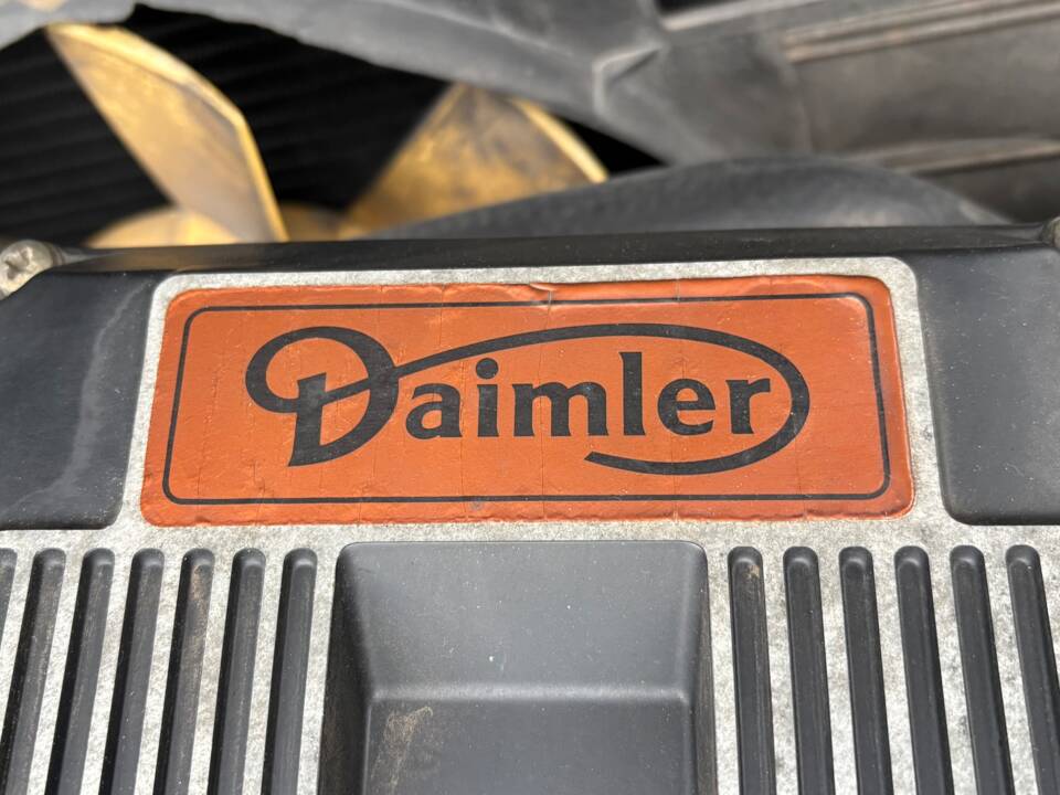 Immagine 7/31 di Jaguar XJ 40 (XJ-R) (1989)