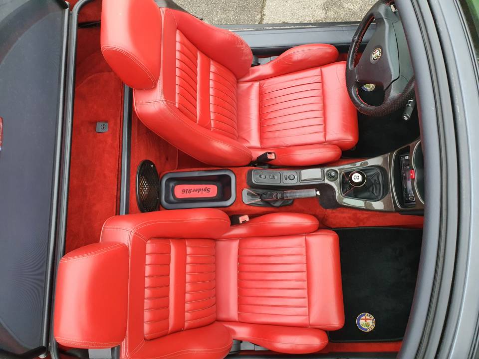 Image 15/24 de Alfa Romeo Spyder (1997)