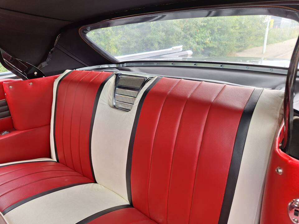 Afbeelding 37/66 van Oldsmobile Super 88 (1959)
