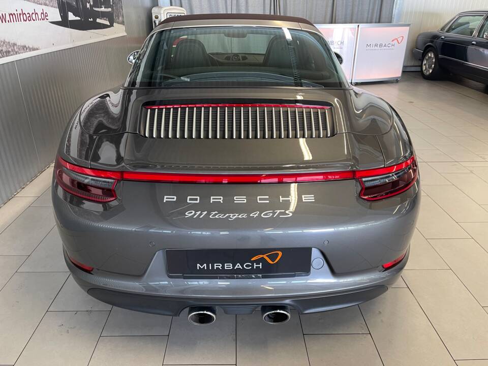 Afbeelding 9/20 van Porsche 911 Targa 4 GTS (2019)