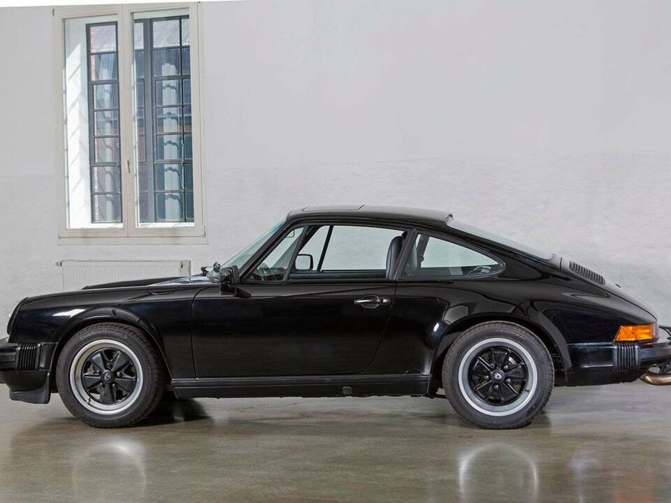 Bild 4/25 von Porsche 911 Carrera 3.2 (1987)