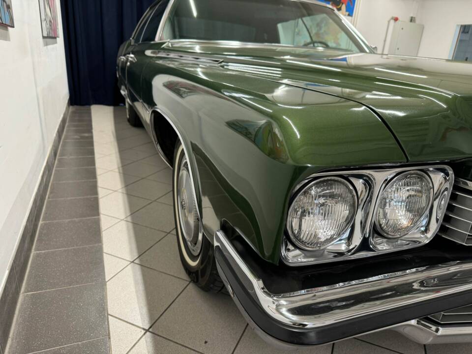 Immagine 8/8 di Buick Electra 225 Hardtop (1972)