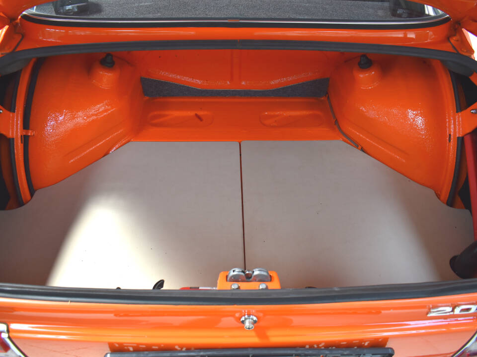 Image 36/52 of BMW 2002 tii (1975)