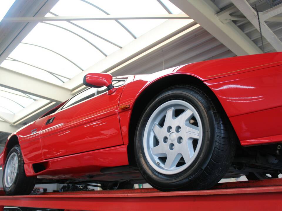 Obraz 8/50 pojazdu Lotus Esprit SE (1992)